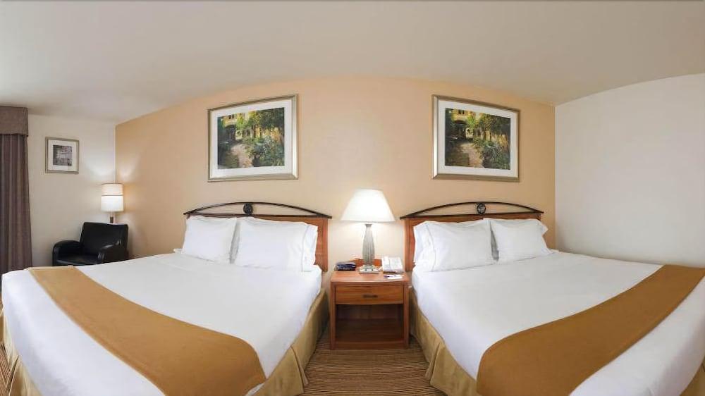 Holiday Inn Express Hotel Germantown - Northwest Milwaukee, An Ihg Hotel Exteriér fotografie